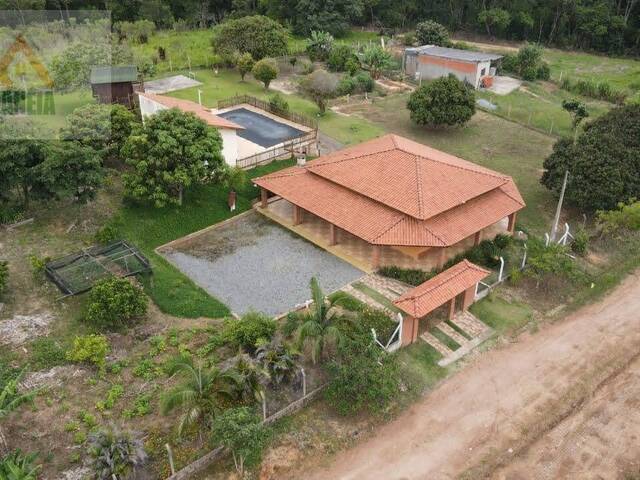 Venda em jardim Cananéia - Pilar do Sul