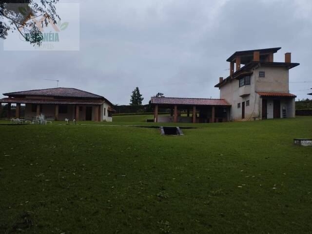 #65 - Chácara para Venda em Sarapuí - SP